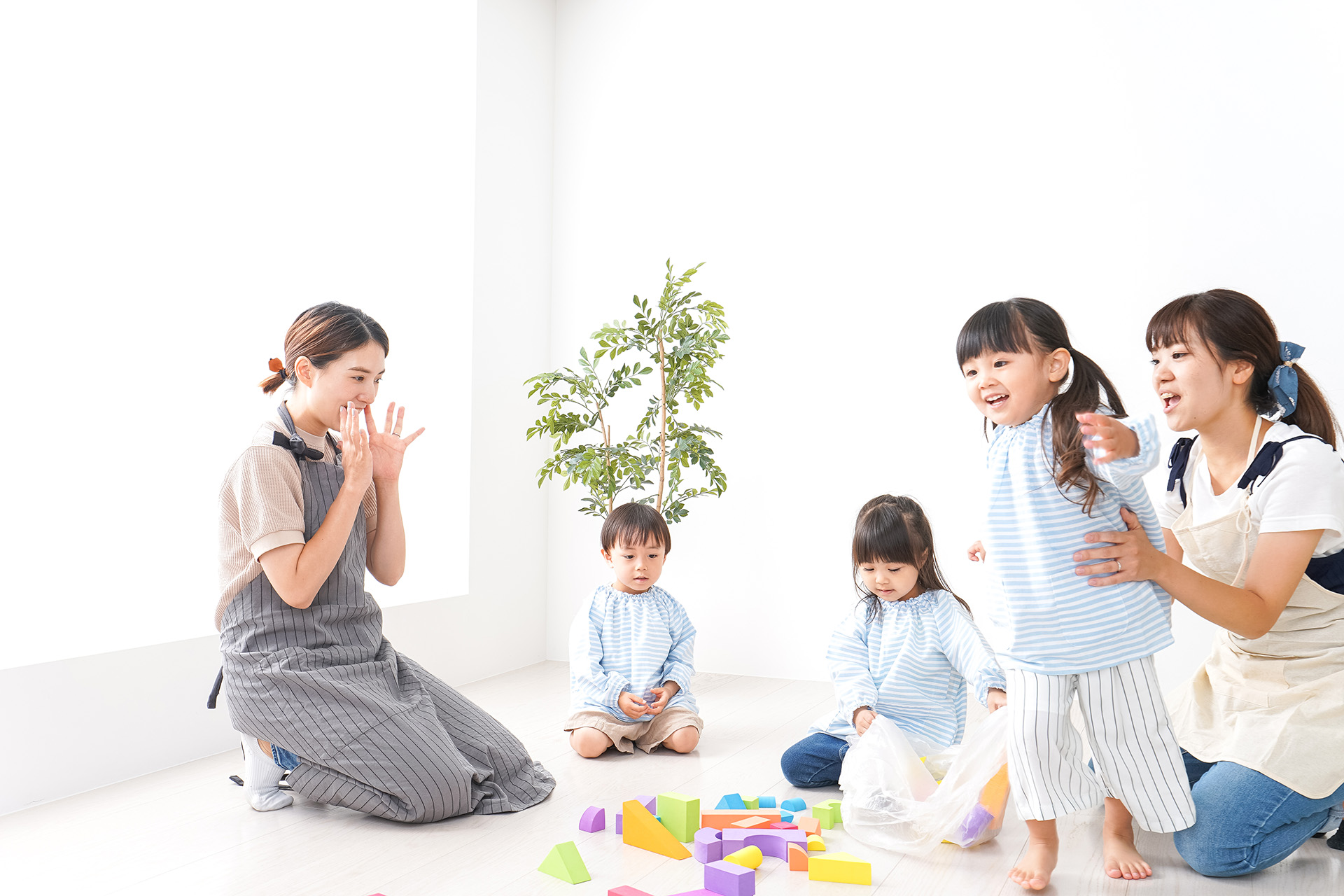 選擇托嬰中心還是找保母差異知多少？托育補助該如何申請？挑選托嬰中心必知6大重點！